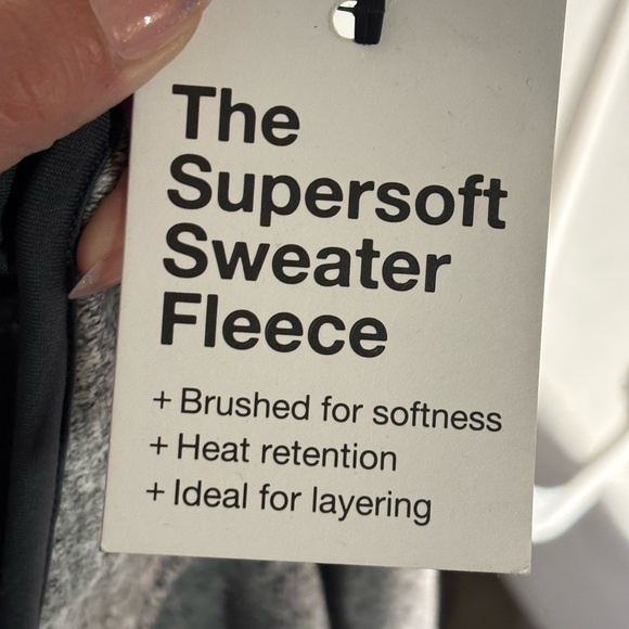 New with tags, men’s size small fleece jacket, #G917 - Picture 4 of 5